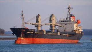 EKMEN TRANS  General cargo ship heading into port of ipswich 2219 [upl. by Lipski301]