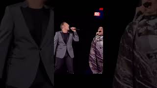 Laura Pausini amp Tiziano Ferro cantano “Invece No” live all’evento Andrea Bocelli 30 The Celebration [upl. by Asined]