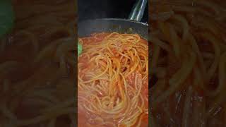 🍝 SPAGHETTI MERLUZZO e POMODOROche sughetto da paura🔥🍅🐟 Shorts [upl. by Layton383]