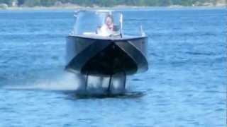 Elektrofoil FOILTWISTER hydrofoil boat flying and landing [upl. by Gypsy]