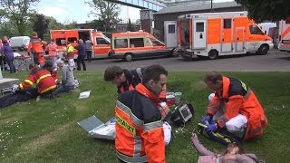 GRILLUNFALL BEI FEIER  Abschlussübung Notarztkurs DRK Bildungszentrum Düsseldorf  MANVÜBUNG [upl. by Cleary1]