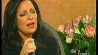 Haris Alexiou Otan pinei mia ginaika LIVE [upl. by Maryellen]