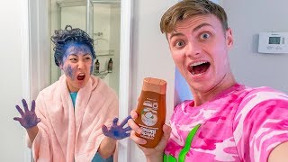 SHAMPOO HAIR DYE PRANK ON LIZZY SHE WAS SO MAD [upl. by Aubreir398]