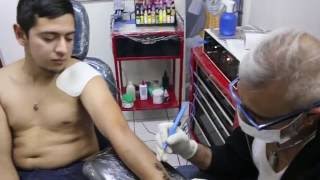 eliminación de tatuaje usando un electrobisturí [upl. by Nylla]