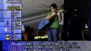 Kaki King live at Winnipeg Folk Festival 2005 [upl. by Luapnhoj]