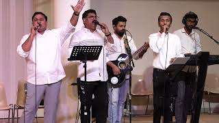 നാമെല്ലാരും ഒന്നായി കുടുവോം  Naam ellarum onnai  Lyrics  Malayalam Christian Devotional Song [upl. by Jojo]