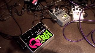 ElectroHarmonix QTron  エレクトロハーモニクス QTron をベース＆ディストーションで試奏しました [upl. by Zertnom]