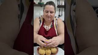 Bolinho de arroz frito [upl. by Egdirdle]