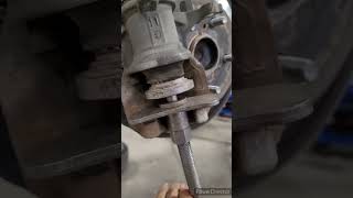 How to get electric parking brake pads replaced without a scanner [upl. by Mauldon]