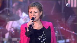 Dorothée medley live 2010 années bonheur [upl. by Notgnimer496]