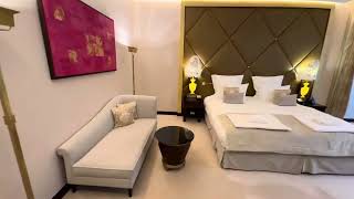 Paris 🇫🇷 Hotel Fouquets Paris  Deluxe Suite  Raum 208  85 qm  VideoRundgang durch den Raum [upl. by Adnale]