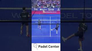 Entre las piernas mejorespuntos highlights tutorialpadel padelhighlights padelreview sports [upl. by Bibbye]