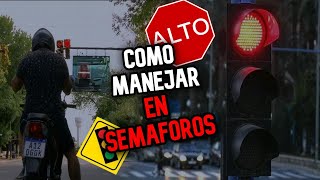 Como MANEJAR moto en SEMAFOROS [upl. by Ledba592]