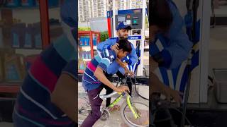 Petrol Pump Wale Nai Scooty Khrab Kardi⛽️🤣 shorts manishsaini funny ytshorts [upl. by Jaddo]