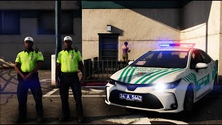 OTOYOLDA ÇALINTI JANDARMA ARABASI KOVALADIK  GTA 5 OTOYOL TRAFİK POLİSİ MODU hedef75abone [upl. by Annonyw205]