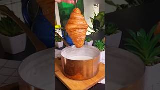 HACK CROISSANT FACILE  recette patisserie croissant snack gateau dessert [upl. by Alyek]