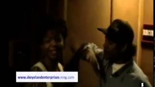 httpwwweazyeorg Eazy E amp Bone thugs in the studio amp Hitting Switches RARE UNRELEASED [upl. by Veronique351]