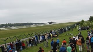 Extremely short take off Lockheed C5 Galaxy at Gdansk [upl. by Arnelle]