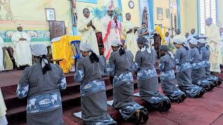 Vœux Perpétuels des Sœurs Judith BASEANGANDI et Espérance NEIAVAKE chez les Filles de la Sagesse [upl. by Coreen]