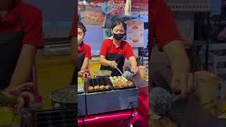 Street foods Takoyaki in Philippines🇵🇭delicious yummy shortsby Lin VT [upl. by Novets]