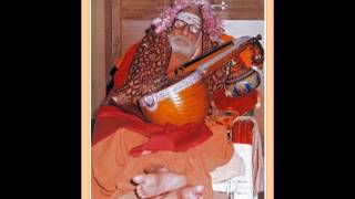 Periyava Kural  Maha Periyava Singing Thevaram [upl. by Habeh]