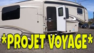 VISITE DUNE ROULOTTE A SELLETTE FIFTH WHEEL AVEC UNE SUPERBE CONFIGURATION RÉNO A LA MAISON [upl. by Sidell540]