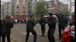 ME Amsterdam treedt op tegen anarchisten  Eurotop 1997 [upl. by Atsira37]