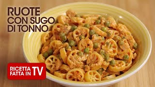 Come preparare la PASTA AL SUGO DI TONNO di Benedetta Rossi  Ricetta TV Fatto in Casa per Voi [upl. by Anirtal]