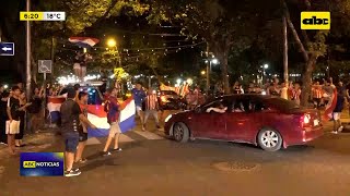 ¡Nos devolvieron la alegría Gran triunfo de la Albirroja se celebró en las calles [upl. by Gifferd]