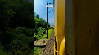 Raatan lambiyan ft Running Train watsappstatus shorts love travelvlog train kiaraadvani [upl. by Anerhs388]