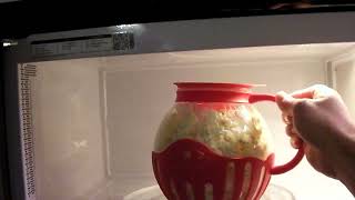 I gave the Rapid Brands Microwave Popcorn Popper a second try [upl. by Teiv]