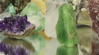 Speaking of Stones Nephrite vs Jadeite Whats the Difference [upl. by Hector]