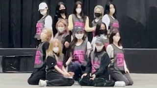 LOONA  Butterfly Mirrored Dance Practice Queendom2 [upl. by Francesca]