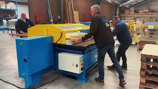 Demonstration PalletSAW and large pallets150x400 [upl. by Aynas]