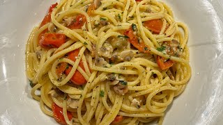 PASTA con le VONGOLE  ricetta e procedimento facilissimi lapastadelfuorisede [upl. by Kissee535]