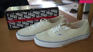 VANS AUTHENTIC Canvas OffWhite Unboxing [upl. by Reiner]