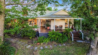 25 Calthorpe Street Gisborne [upl. by Eynaffit]