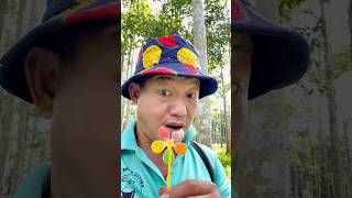 SHARING WIND MILL 5 WINGS WITH ANTS 🍡😍😭candy 🍭😜Thanh Family shorts [upl. by Nytsud]