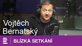 Vojtěch Bernatský paroduje zahraniční komentátory A nejen to… [upl. by Arikahs]