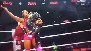 Wwe Raw 141024 En Español Bianca Belair amp Jade Cargill vs Damage CTRL Parte 12 [upl. by Alyhs458]