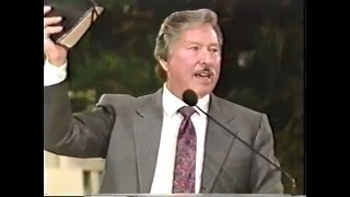 HAL LINDSEY  60  EXPLAINS THE END OF THE WORLD  THE WORLDS LEADING BIBLE PROPHECY EXPERT [upl. by Otrebla]