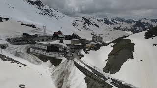 Ultimi lavori prima dellapertura del passo dello Stelvio [upl. by Lomax]