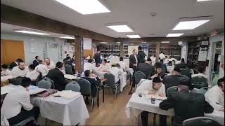 Motzei Yom Kippur Learning at Scheiners Shul [upl. by Utimer]