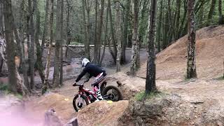 Trials bike riding  Poles wood  jitsie trials bikelife ngksparkplugs dirtbike renthal [upl. by Doretta]