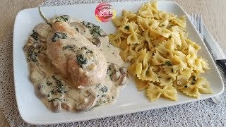 Escalopes de poulet a la crème blanchechampignons épinards دجاج بكريمة فطر [upl. by Notterb]