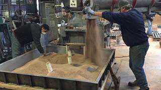 Hydroskin casting in sand at Boose Aluminum Foundry [upl. by Yellah]