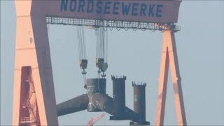 Emden Nordseewerke Bockkran Portalkran  Endlich fährt er wieder [upl. by Deedahs247]