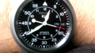 Seiko 5 SNK809 Caliber 7S26C Slow Motion 6BSecond [upl. by Paulita845]