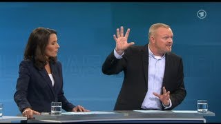 Stefan Raab beim TV Duell 2013 mit Merkel und Steinbrück [upl. by Aitetel]