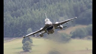 Mach Loop 2018  Aviano F16 quotBuzzardsquot and friends drop into the low fly Full sound  HD [upl. by Auhesoj380]